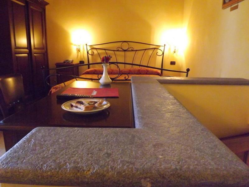Relais Il Postiglione - Antica Posta Dei Chigi Hotel Campagnano Di Roma Eksteriør billede